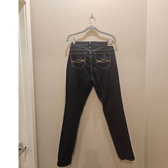 Abercrombie & Fitch Women's Straight Skinny Jeans Size 30/33 - Picture 4 of 6